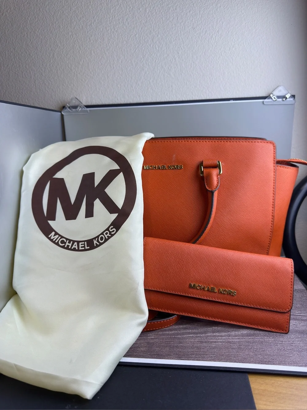 Michael Kors Jet Set Orange Saffiano Tote Purse Wallet Dust Bag Crossbody Set